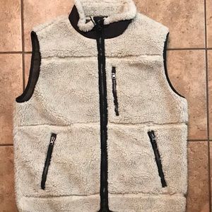 American Eagle Sherpa Vest